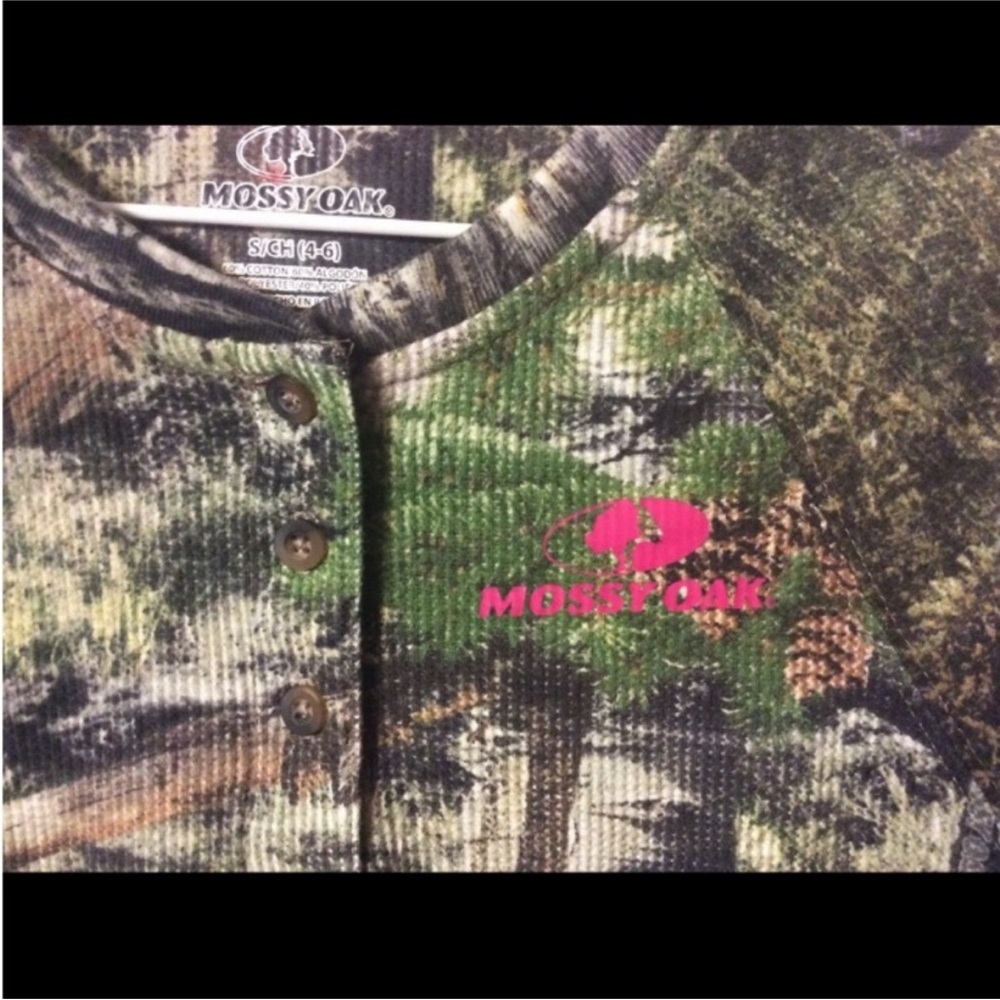 MOSSY OAK Camo Shirt With Pink Accents Size SMALL - Picture 4 of 10